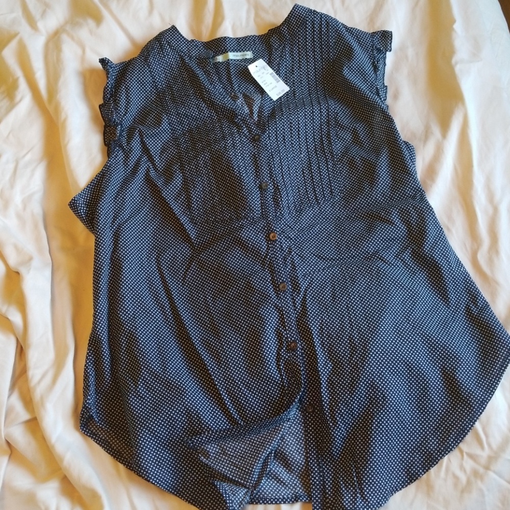 XL navy blue polka dot maurice's shirt